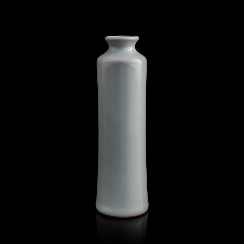 曉芳窑 天青釉筒瓶（附原盒及證書） | A Hsiao Fang kiln sky-blue-glazed sleeve vase, Modern - 图4