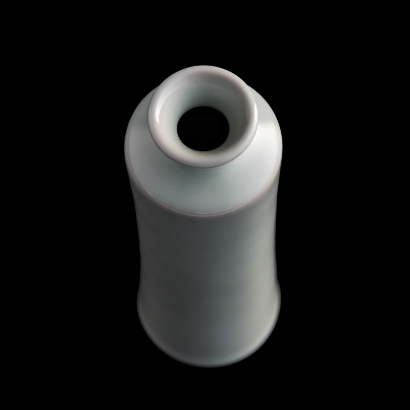 曉芳窑 天青釉筒瓶（附原盒及證書） | A Hsiao Fang kiln sky-blue-glazed sleeve vase, Modern - 图6