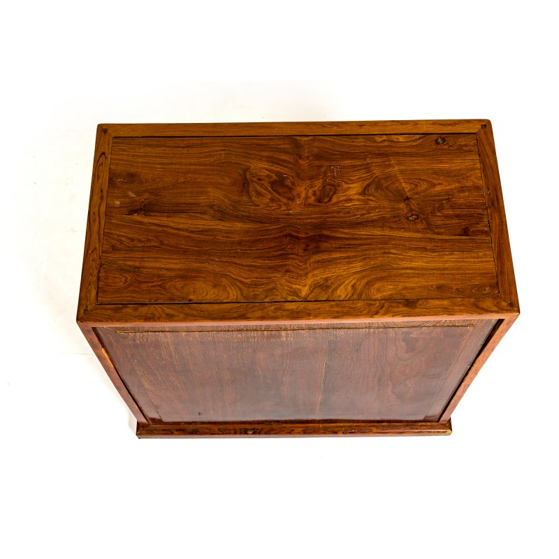 黃花梨癭木面雙門櫃 | A Chinese huanghuali two-door cabinet with burlwood panels - 图8