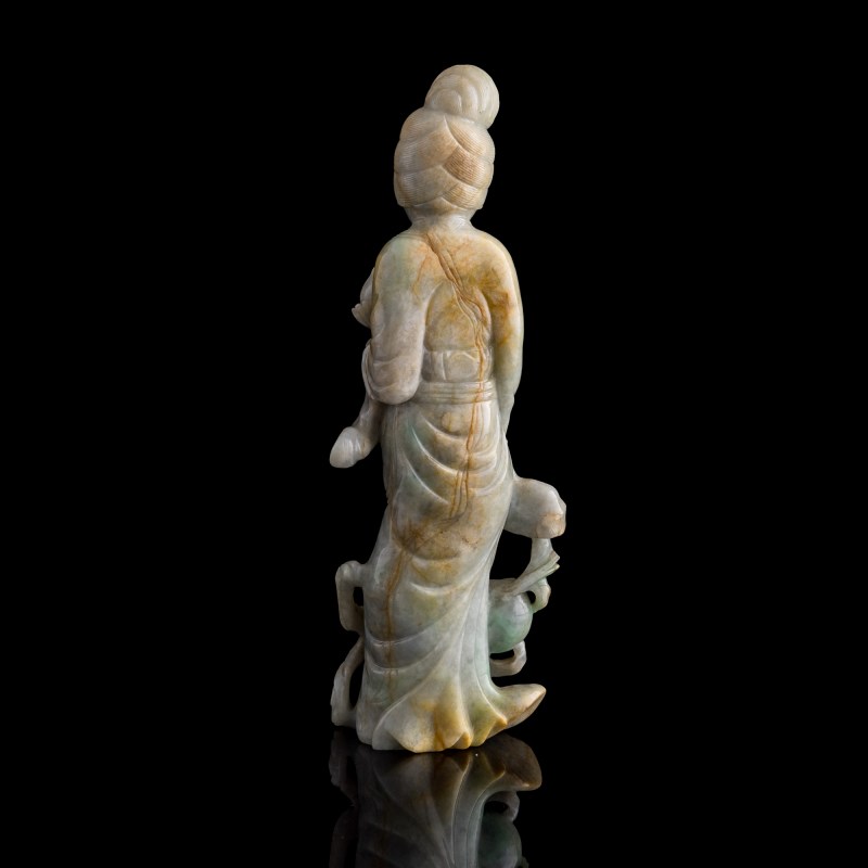十九世紀 翡翠仕女像 | A Chinese jadeite lady figure, 19th century - 图3