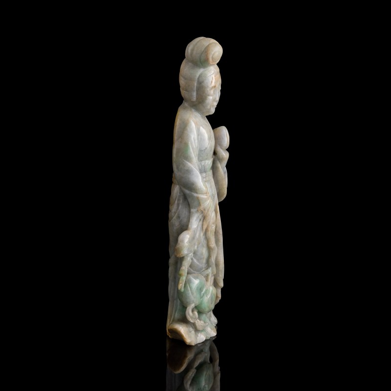 十九世紀 翡翠仕女像 | A Chinese jadeite lady figure, 19th century - 图4