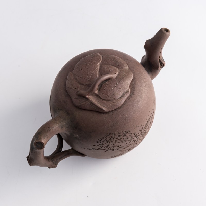 民國 泉石刻紫砂瓜形壺 | A Chinese Yixing zisha melon-form teapot, carved by Quanshi, Republic period - 图6