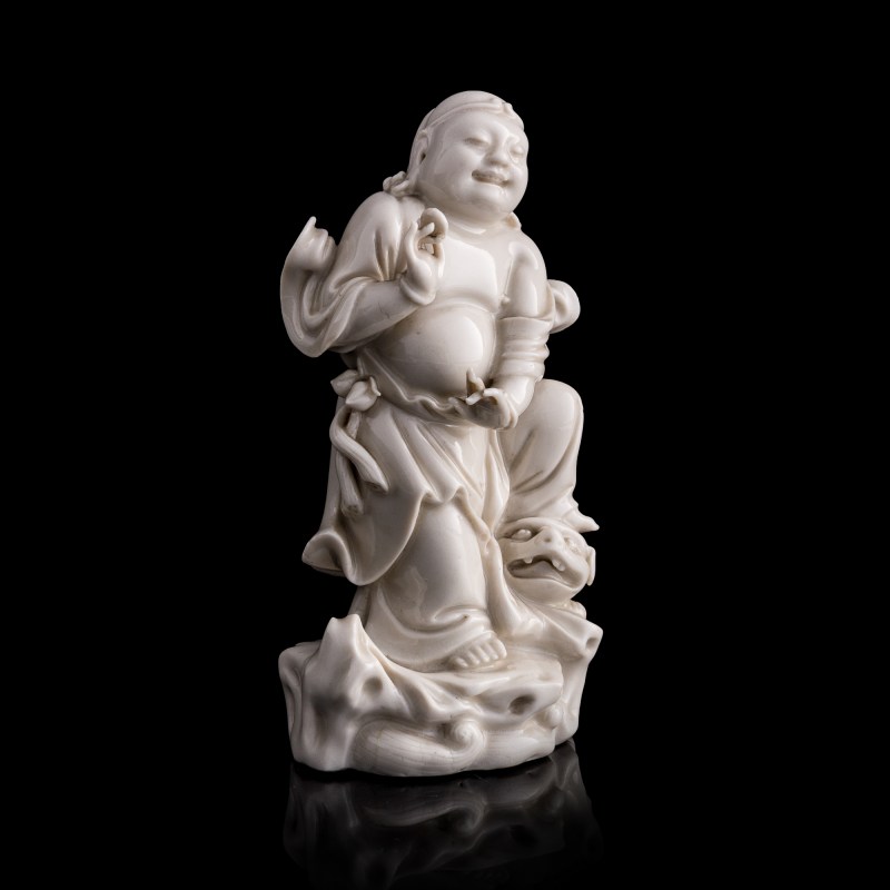 十七世紀 何朝春款德化劉海戲金蟬 | A Chinese Dehua figure of Liu Hai, 17th century - 图5