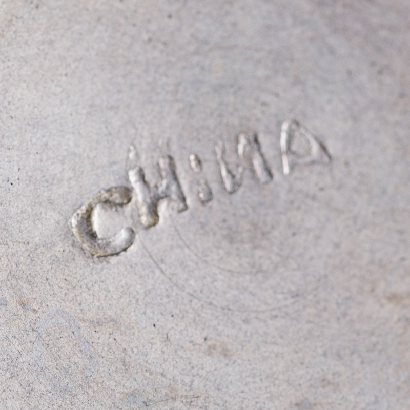 清代/民國 紫砂包錫杯八個 | A collection of Chinese pewter-mounted Yixing cups and trays, Qing/Republic period - 图3