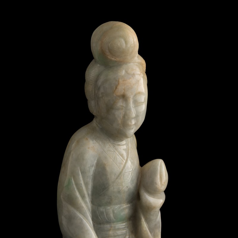 十九世紀 翡翠仕女像 | A Chinese jadeite lady figure, 19th century - 图7