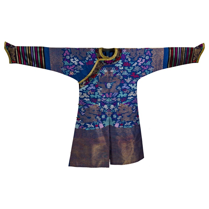 十九世紀 藍地織錦龍袍 | A Chinese blue-ground brocade dragon robe, 19th century