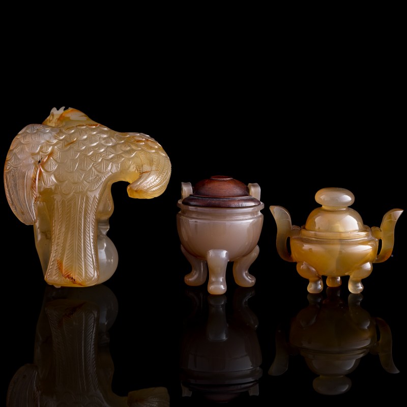十八/十九世紀 各式瑪瑙三件 | Three assorted Chinese agate objects, 18th/19th century - 图3
