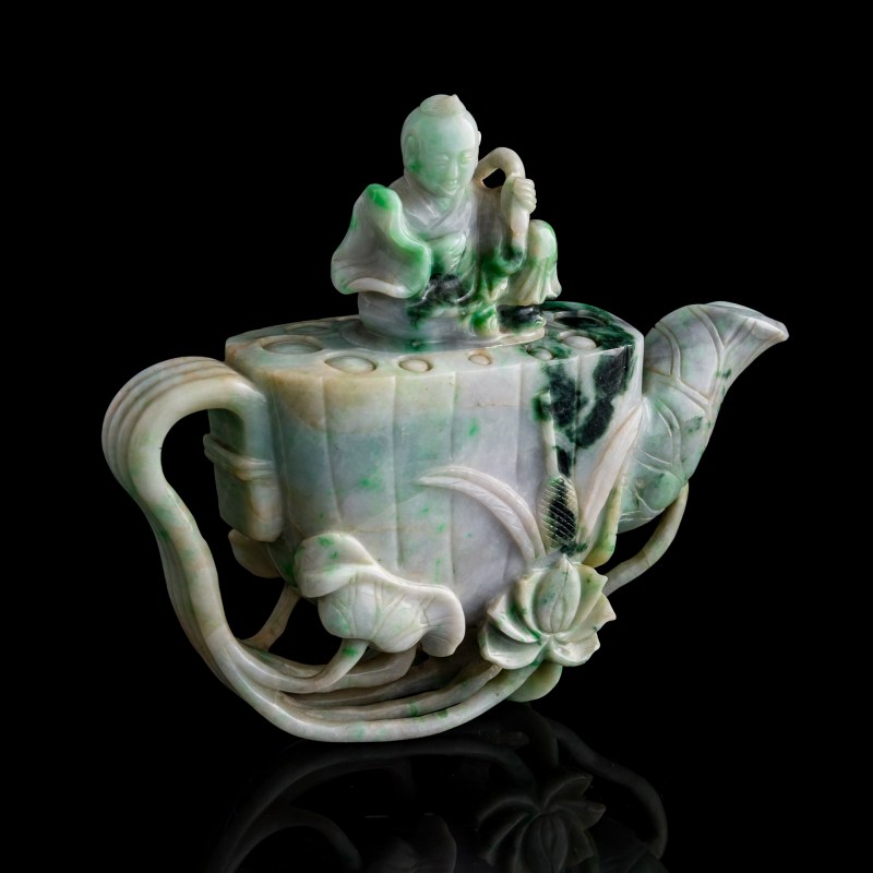 清代 翡翠蓮藕形童子蓋壺 | A Chinese jadeite lotus-form teapot with boy finial, Qing dynasty - 图3