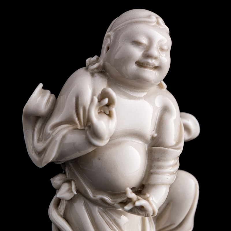 十七世紀 何朝春款德化劉海戲金蟬 | A Chinese Dehua figure of Liu Hai, 17th century - 图8