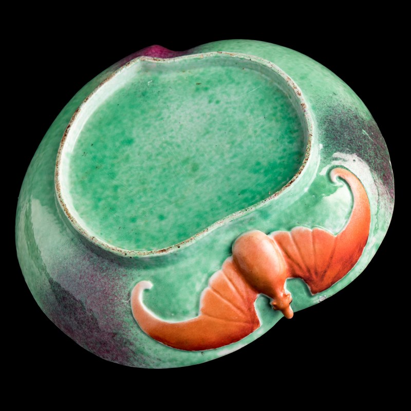 十九世紀 粉彩桃形洗一對（附木座) | A pair of Chinese famille rose peach-form washers, 19th century - 图10