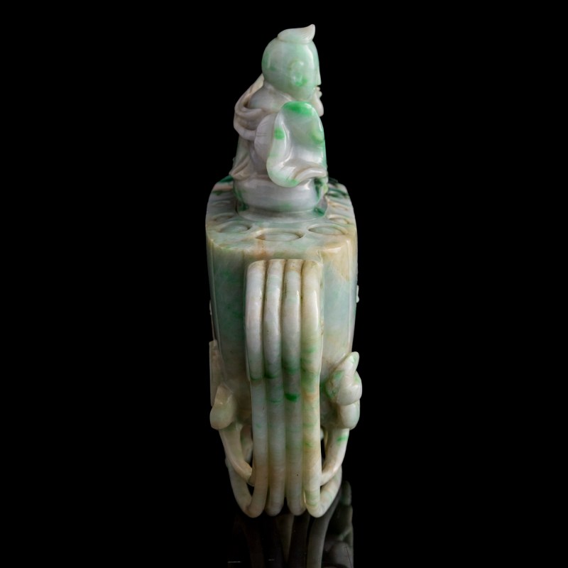 清代 翡翠蓮藕形童子蓋壺 | A Chinese jadeite lotus-form teapot with boy finial, Qing dynasty - 图5