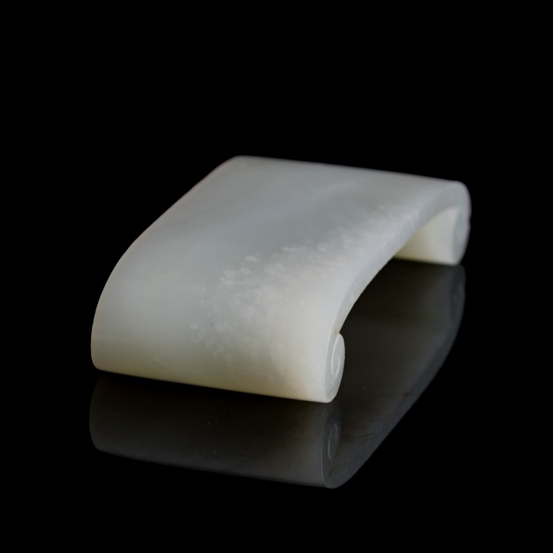 十八世紀 白玉墨床 | A Chinese white jade inkstick rest, 18th century - 图3