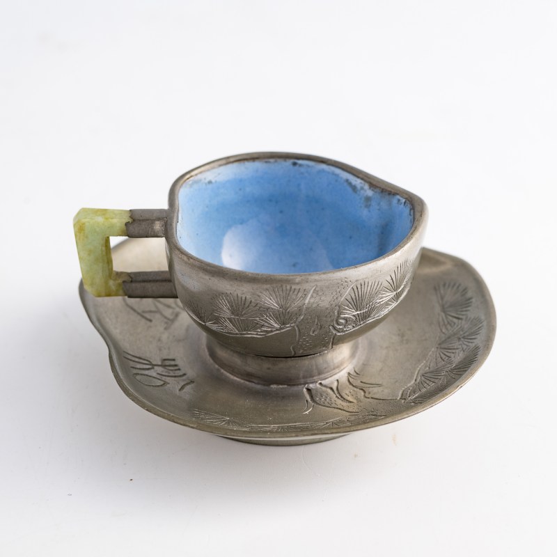 清代/民國 紫砂包錫杯八個 | A collection of Chinese pewter-mounted Yixing cups and trays, Qing/Republic period - 图7