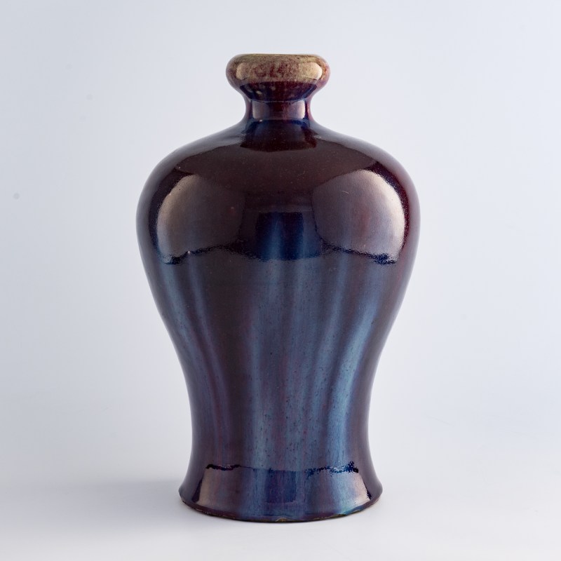 十九世紀早 窑變釉梅瓶 | A Chinese flambe-glazed meiping vase, early 19th century - 图1
