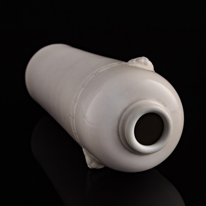 十八世紀 德化鋪首瓶 | A Chinese Dehua vase with beast-mask handles, 18th century - 图5
