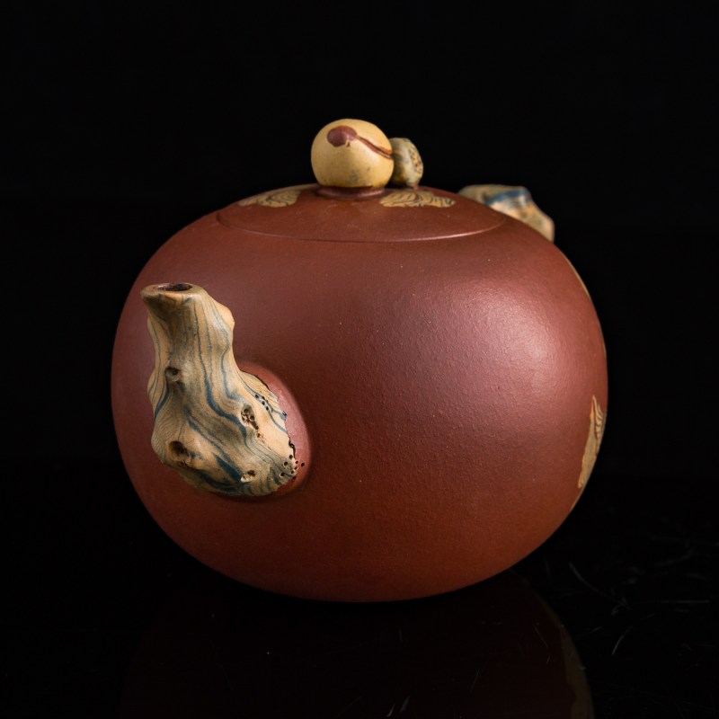 呂堯臣 紫砂壺 | A Chinese Yixing teapot, by Lü Yaochen (b. 1941) - 图4