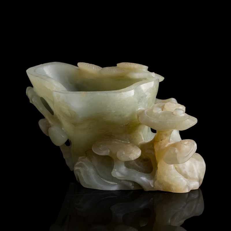 十八世紀 白玉雕靈芝形水盂 | A Chinese white jade lingzhi-form water coupe, 18th century - 图4