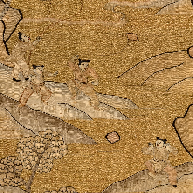 十九世紀晚 緙絲山水人物條屏鏡框一對 | A pair of framed Chinese kesi figural landscape panels, late 19th century - 图4