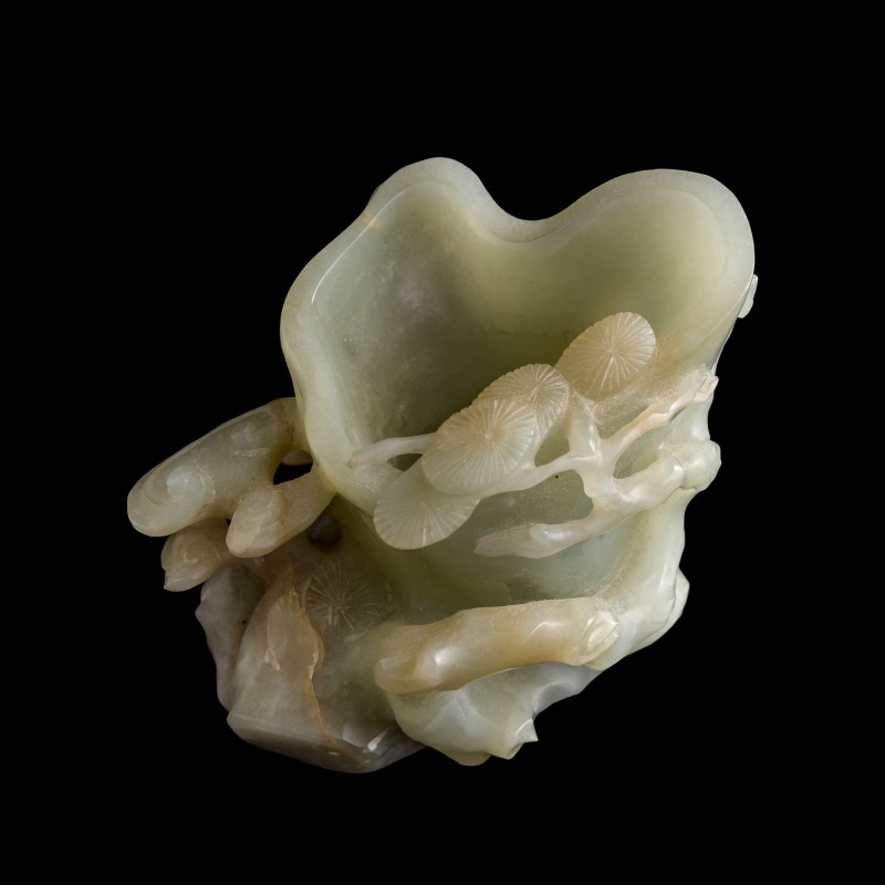 十八世紀 白玉雕靈芝形水盂 | A Chinese white jade lingzhi-form water coupe, 18th century - 图5