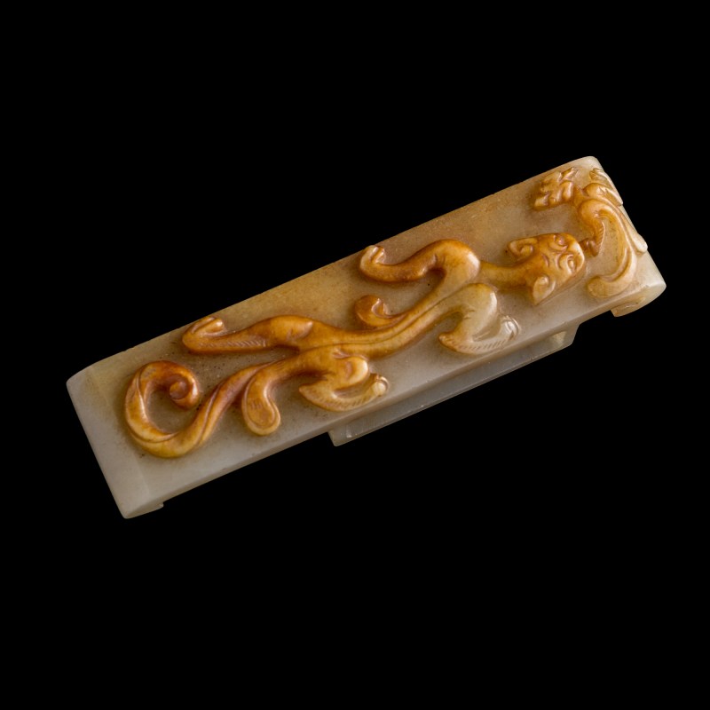 明代 玉雕螭龍劍飾 | A Chinese carved jade 'chilong' sword fitting, Ming dynasty