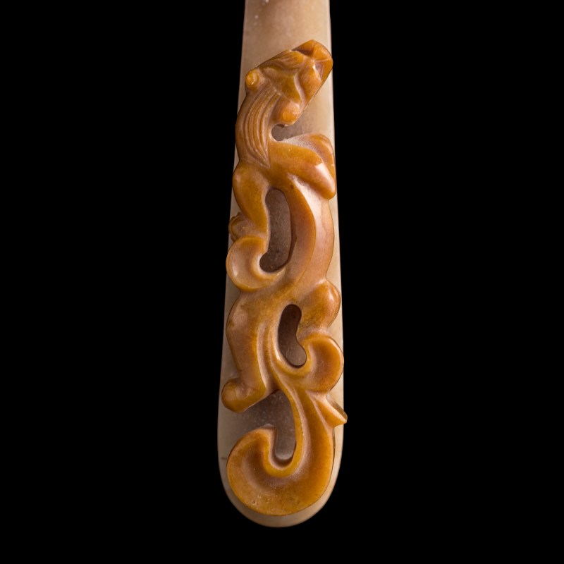 清代 紅翡龍勾 | A Chinese red jadeite dragon belt hook, Qing dynasty - 图8