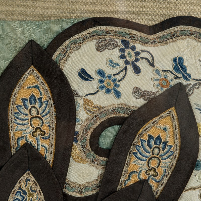 十九世紀 刺綉霞披鏡框 | A Chinese embroidered court apron (xiapei), 19th century - 图5