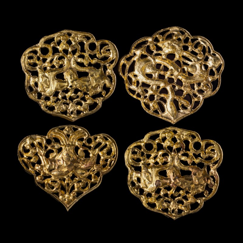 元代或更早 銀鎏金鏤空佩飾四片 | Four Chinese gilt-silver openwork ornaments, Yuan dynasty or earlier - 图3