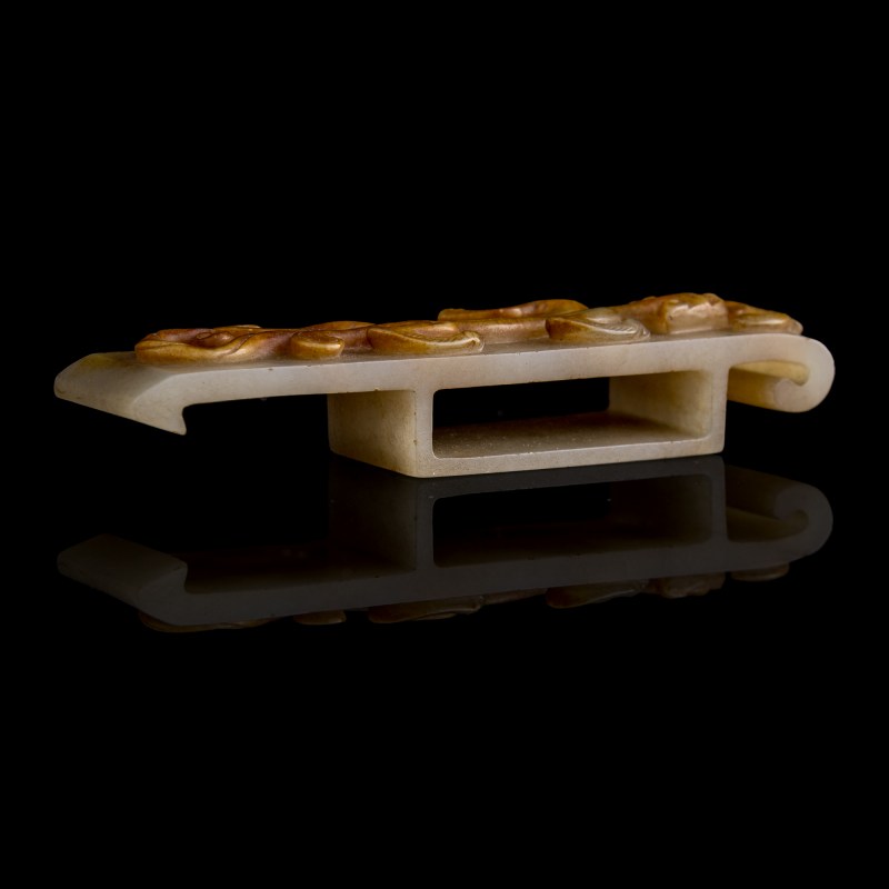 明代 玉雕螭龍劍飾 | A Chinese carved jade 'chilong' sword fitting, Ming dynasty - 图3
