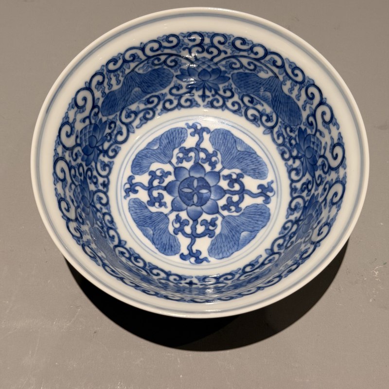 清光绪 内青花外五彩云蝠纹碗 - 图5