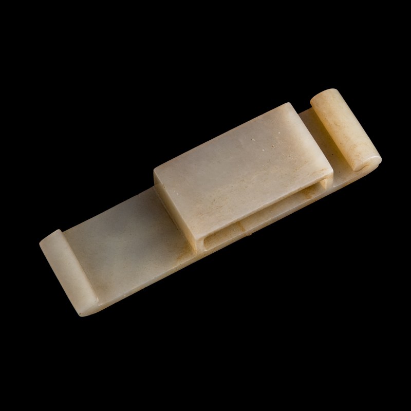 明代 玉雕螭龍劍飾 | A Chinese carved jade 'chilong' sword fitting, Ming dynasty - 图5