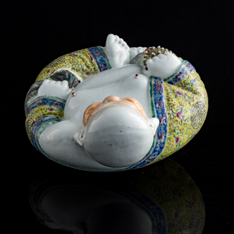 民國 朱茂記造粉彩彌勒佛（附木座） | A Chinese famille rose figure of Maitreya, Republic period - 图6