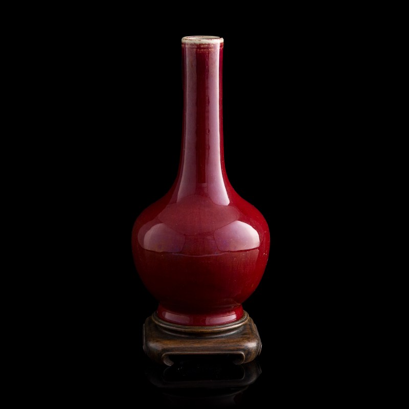 十九世紀早 窑變釉長頸瓶（附木座） | A Chinese flambe-glazed bottle vase, early 19th century - 图2