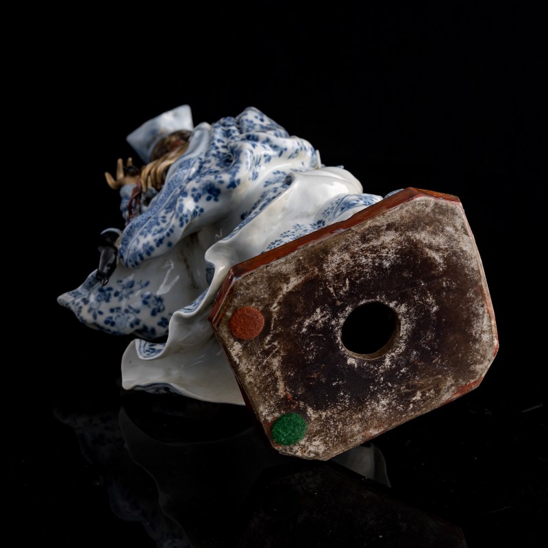 民國 青花瓷塑呂洞賓 | A Chinese blue and white figure of Lü Dongbin, Republic period - 图7