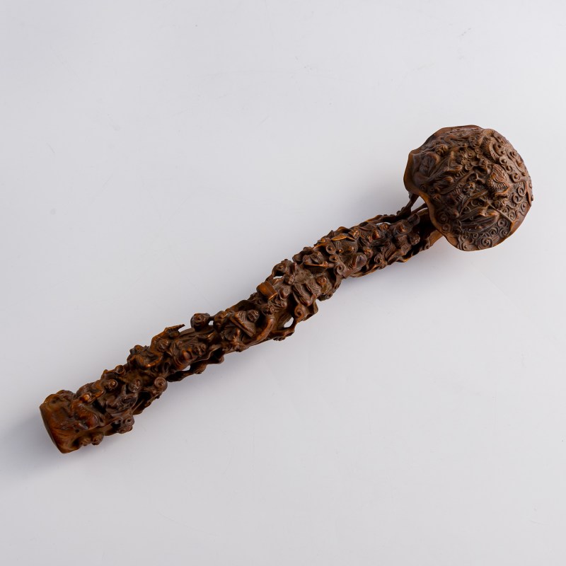 十九世紀 黃楊木雕十八羅漢如意 | A Chinese carved boxwood 'Eighteen Luohans' ruyi scepter, 19th century