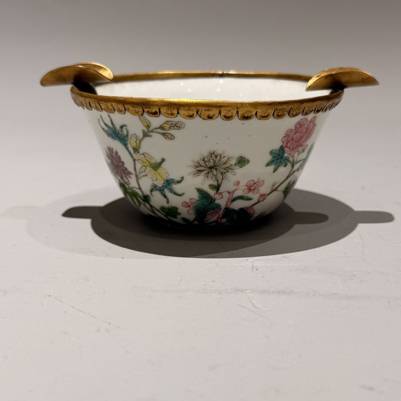 清道光 粉彩四季花卉纹马蹄碗 - 图4