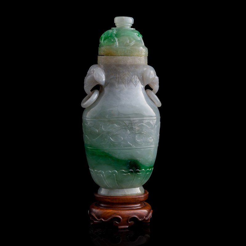 清代 翡翠環耳蓋瓶一對（附原配老錦盒及硬木座） | A pair of Chinese jadeite covered vases, Qing dynasty - 图6
