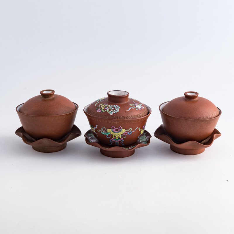 清代/民國 紫砂蓋碗三件 | Three Chinese Yixing zisha covered tea bowls, Qing dynasty/Republic period - 图3
