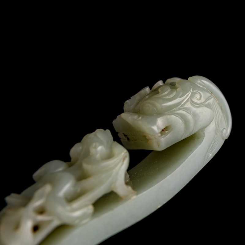 明代 玉龍勾 | A Chinese jade dragon belt hook, Ming dynasty - 图7