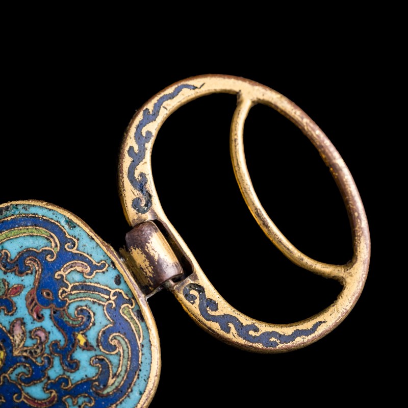 十八世紀 掐絲珐琅提携 | A Chinese cloisonne pendant, 18th century - 图7