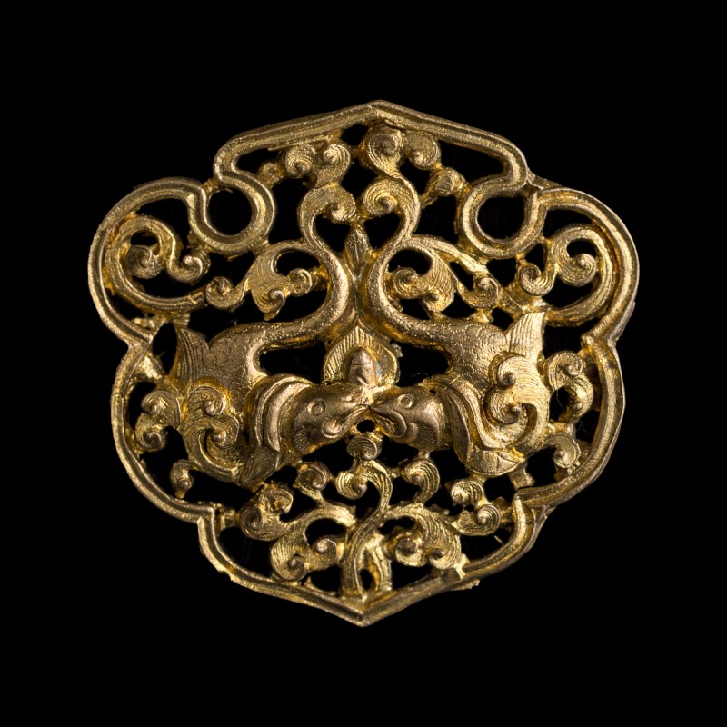 元代或更早 銀鎏金鏤空佩飾四片 | Four Chinese gilt-silver openwork ornaments, Yuan dynasty or earlier - 图5