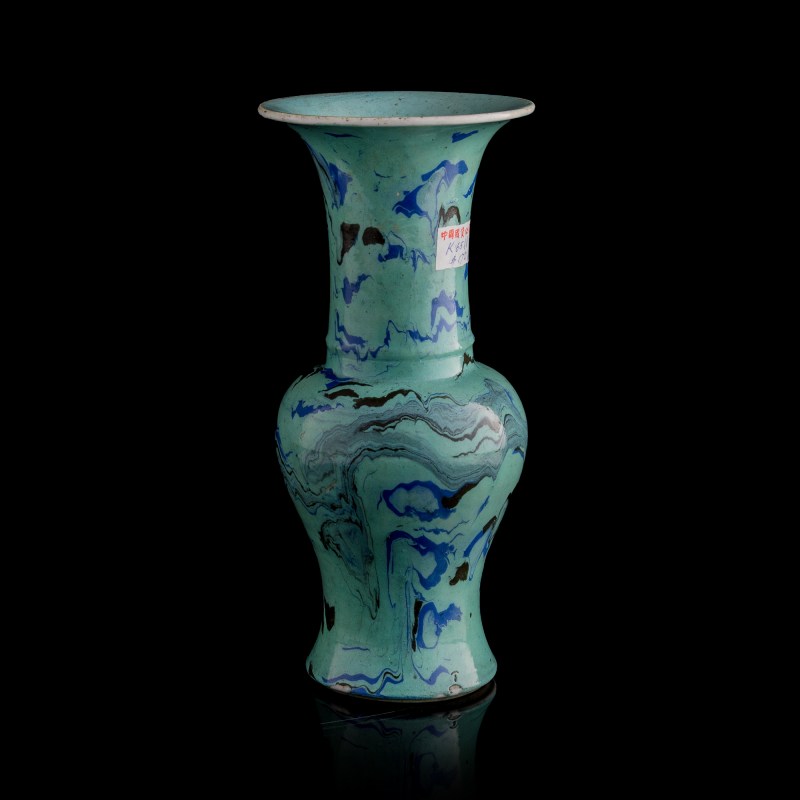 十九世紀早 仿石紋釉鳳尾尊（附發票掃描件） | A Chinese faux-marble-glazed phoenix-tail vase, early 19th century - 图2