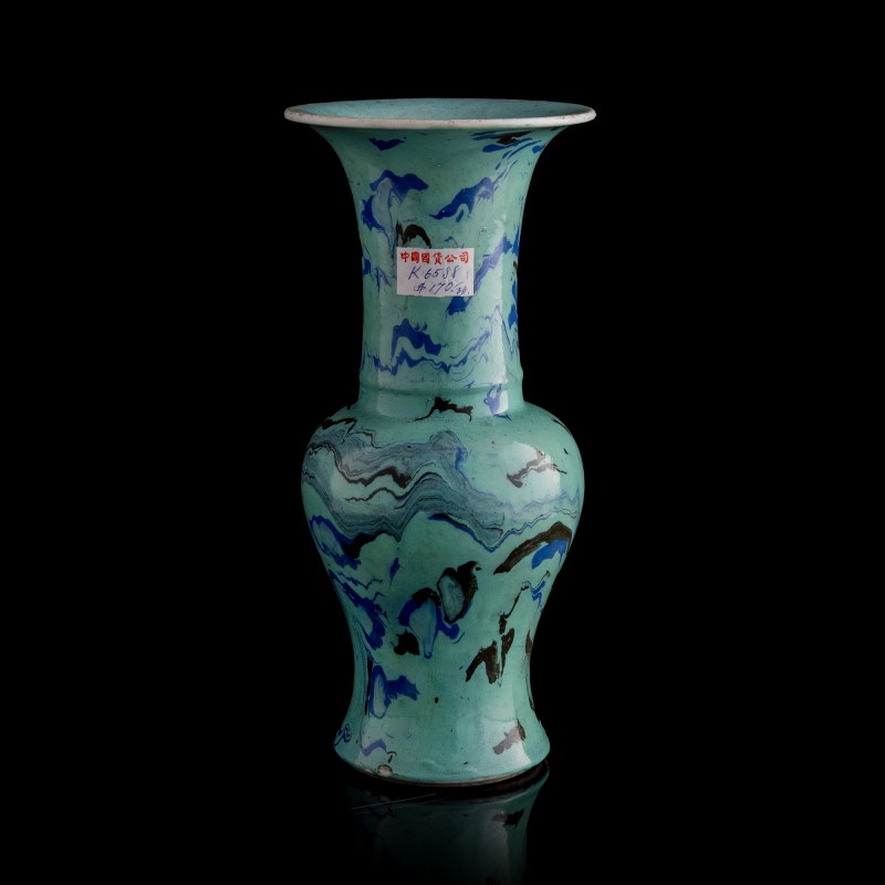 十九世紀早 仿石紋釉鳳尾尊（附發票掃描件） | A Chinese faux-marble-glazed phoenix-tail vase, early 19th century - 图3