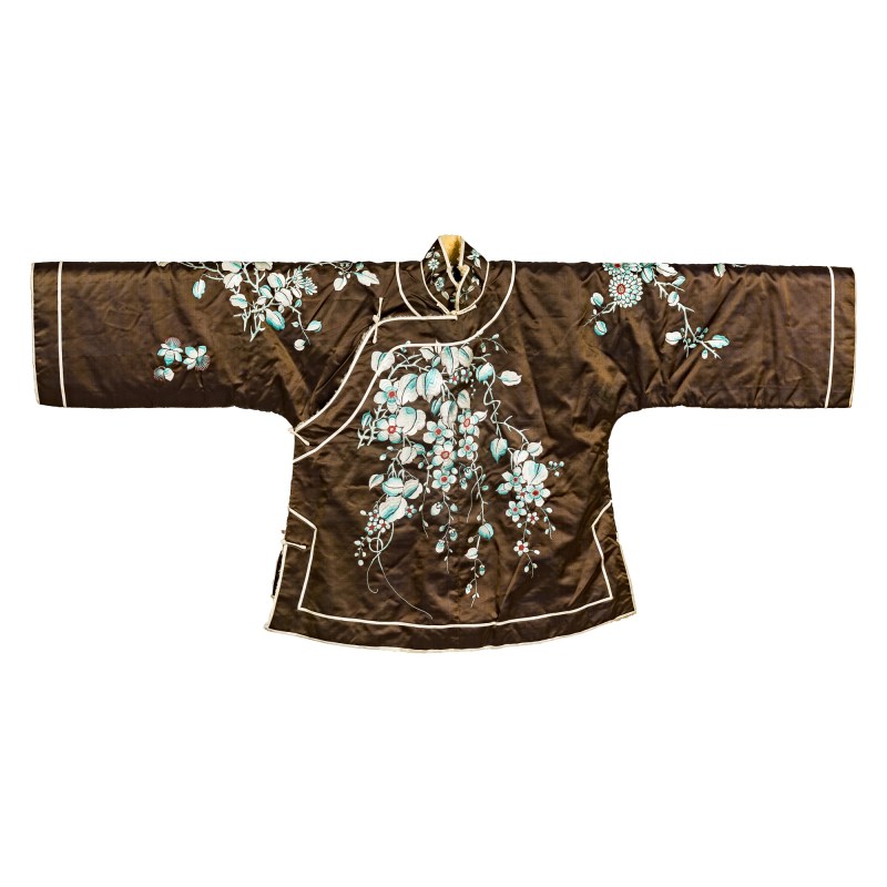 十九世紀晚 咖緞刺綉花卉女襖 | A Chinese brown satin embroidered floral woman's jacket, late 19th century