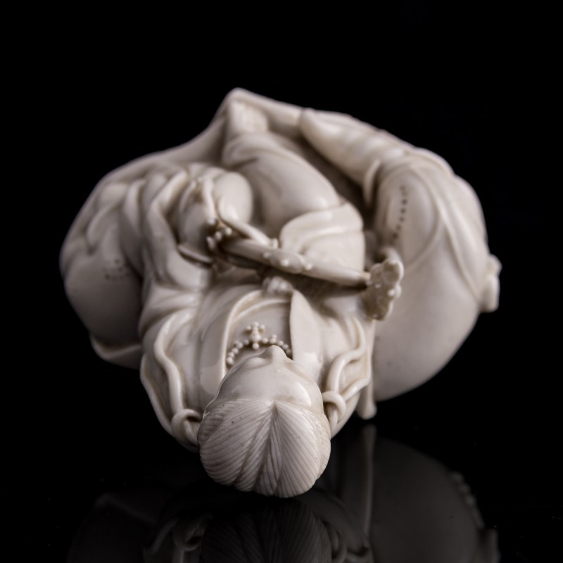 十七世紀 德化普賢菩薩坐像 | A Chinese Dehua seated figure of Samantabhadra, 17th century - 图6