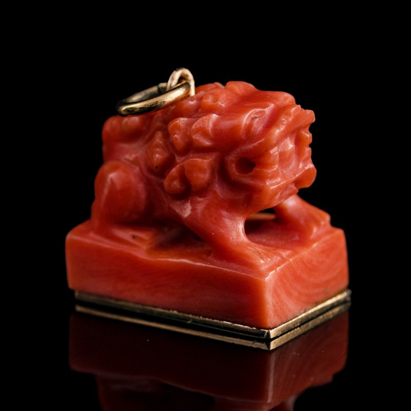 十九世紀 珊瑚挂件及印章 | A Chinese coral pendant and seal, 19th century - 图8