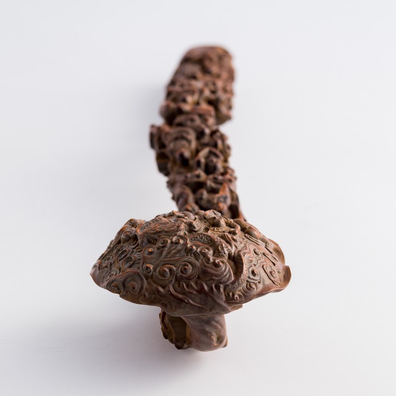 十九世紀 黃楊木雕十八羅漢如意 | A Chinese carved boxwood 'Eighteen Luohans' ruyi scepter, 19th century - 图5