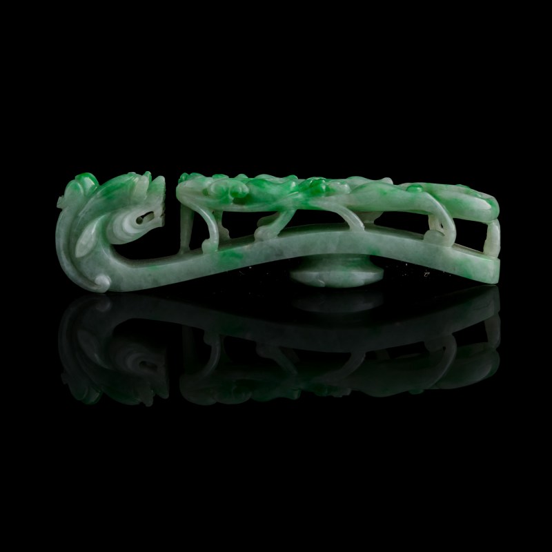 清代 翡翠龍勾 | A Chinese jadeite dragon belt hook, Qing dynasty - 图4