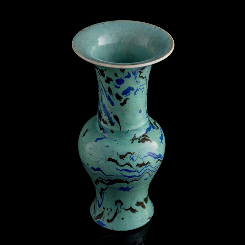 十九世紀早 仿石紋釉鳳尾尊（附發票掃描件） | A Chinese faux-marble-glazed phoenix-tail vase, early 19th century - 图5
