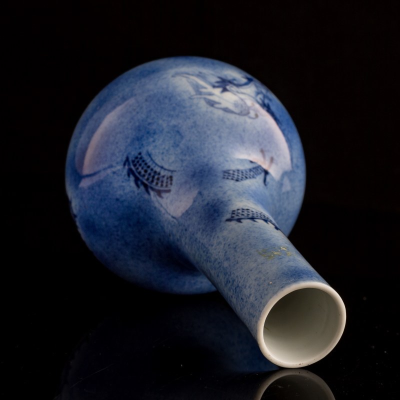 十九世紀 青花雲龍紋瓶 | A Chinese blue and white 'dragon and clouds' vase, 19th century - 图6