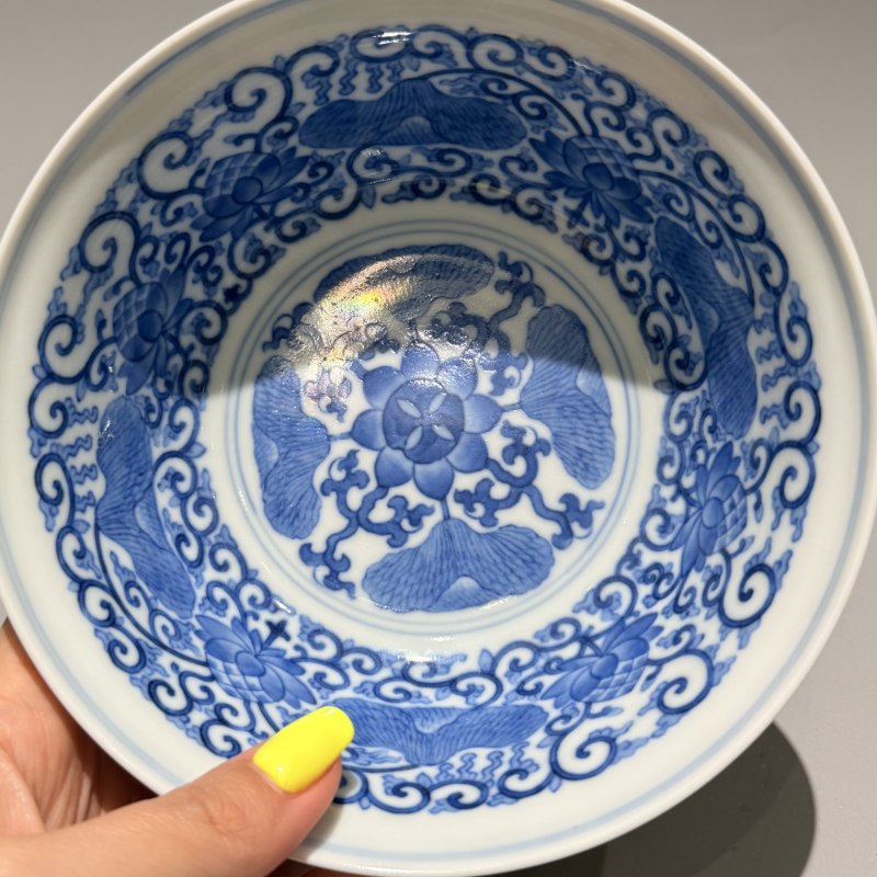 清光绪 内青花外五彩云蝠纹碗 - 图11